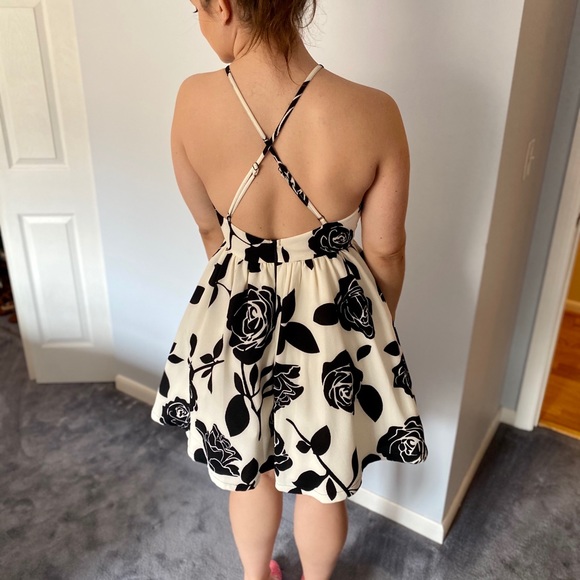 Black & White Floral Mini Cocktail Dress - Picture 3 of 6